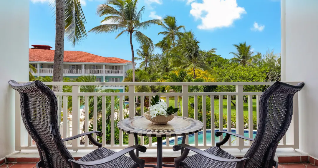 Lover’s Lagoon Honeymoon Premium - Balcony Lounge
