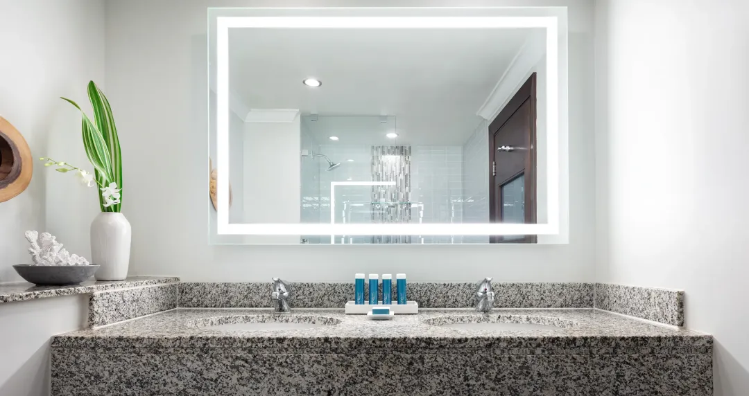 Caribbean Honeymoon Walkout - Bathroom