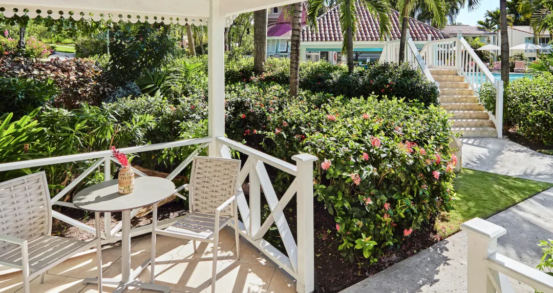 Caribbean Deluxe - Terrace Lounge