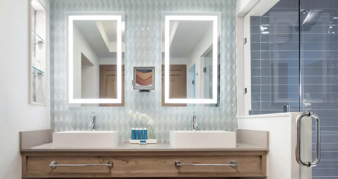 Caribbean Poolside Luxury Walkout with Patio Tranquility Soaking Tub - WPL - Bathroom
