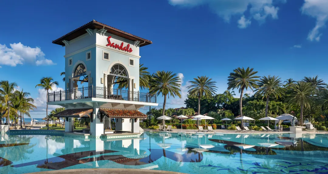 Sandals Grande Antigua - Main Pool