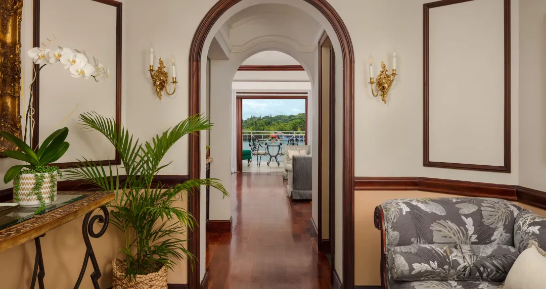 Imperial Oceanfront One Bedroom Butler Suite - MR - Seating Aeria View