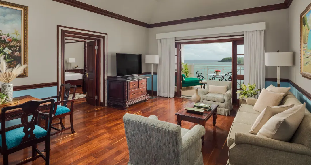 Imperial Oceanfront One Bedroom Butler Suite - MR - Seating Aeria