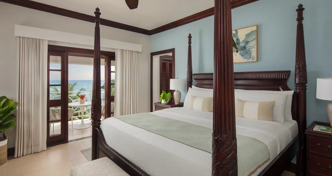 Royal Oceanfront One Bedroom Butler Suite -1R - Bedroom
