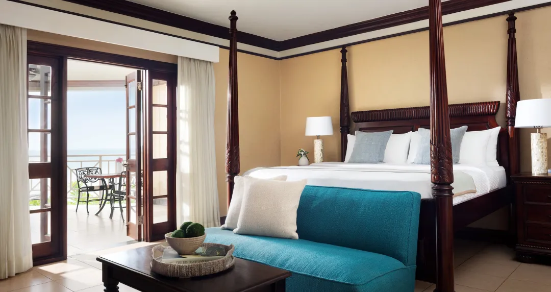 Grand Duchess Oceanfront Verandah Butler Suite - HVR - Bedroom