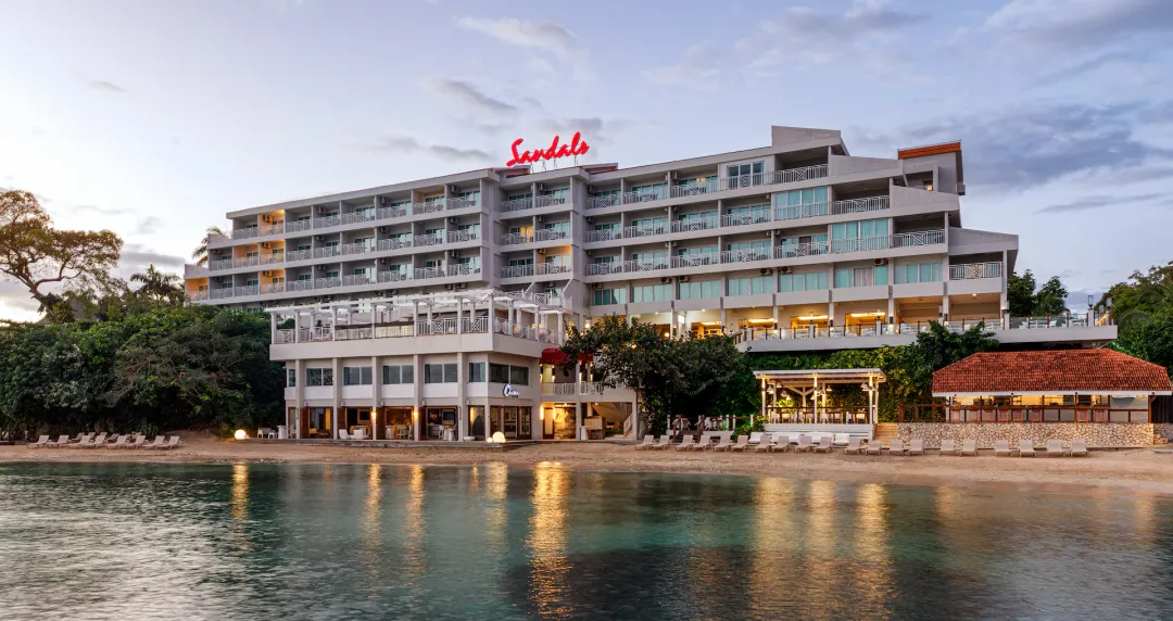 Sandals Ochi - Hotel Front View
