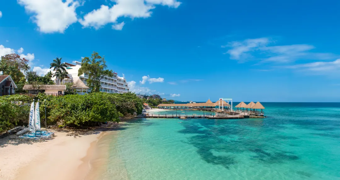 Sandals Ochi - Jetty View