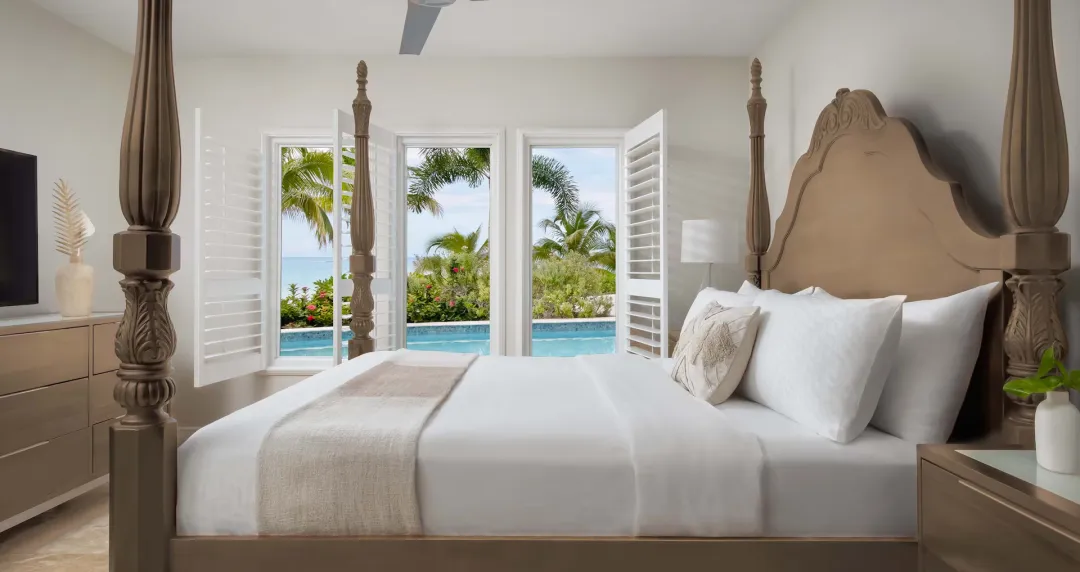 Starlight Beachfront One Bedroom Swim Up Butler Suite with Patio Tranquility Soaking Tub - 1SUP - Bedroom