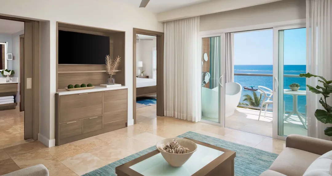 Starlight Beachfront Penthouse One Bedroom Butler Suite with Balcony Tranquility Soaking Tub - DP1 - Seating Aeria