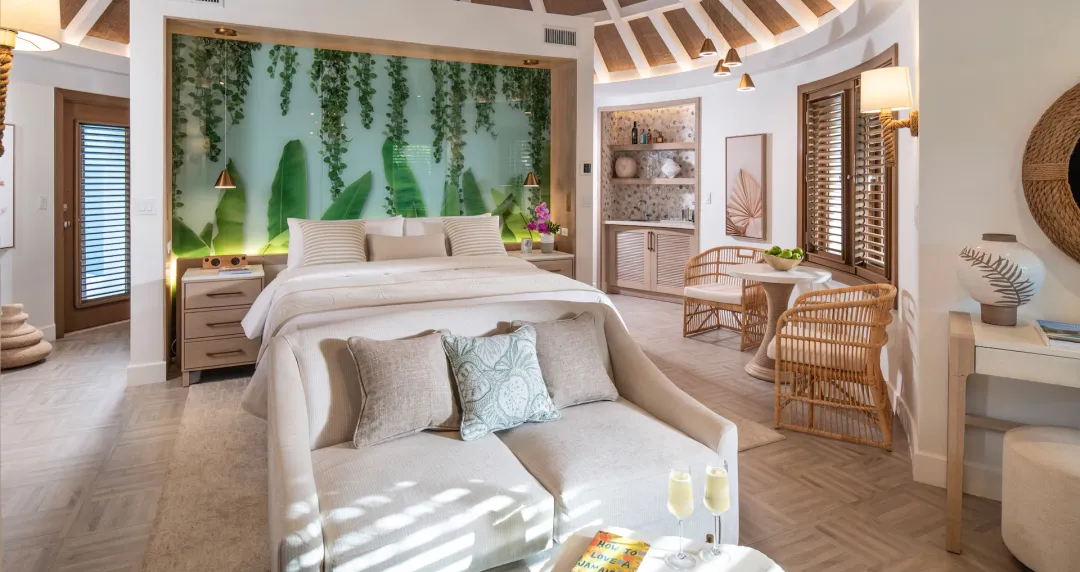 Coyaba Villa Swim-up Rondoval Butler Suite with Private Pool Sanctuary - RSUP - Bedroom