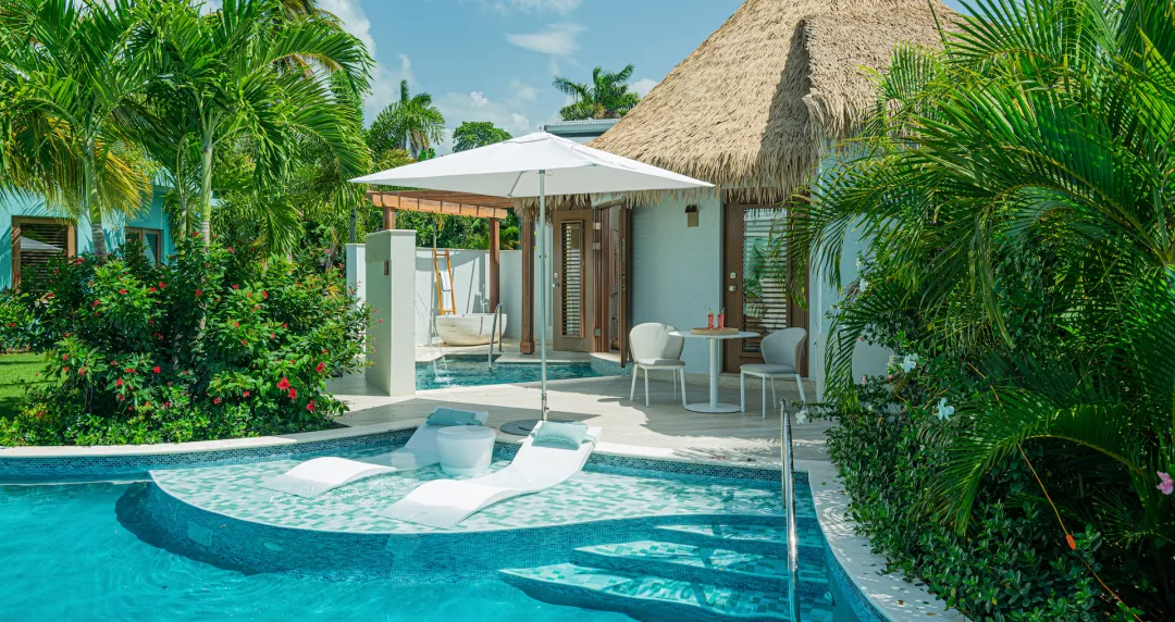 Coyaba Villa Swim-up Rondoval Butler Suite with Private Pool Sanctuary - RSUP - Pool