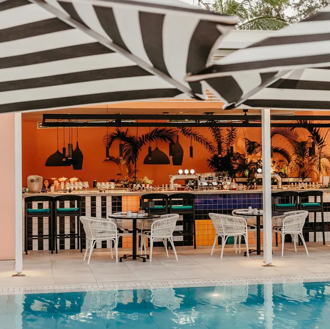 Salt-of-Palmar-Pool-Bar