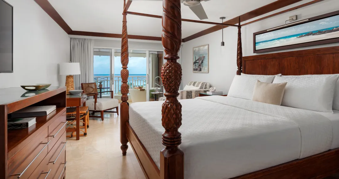 Beachfront Penthouse Club Level Suite with Balcony Tranquility Soaking Tub - OPT - Bedroom