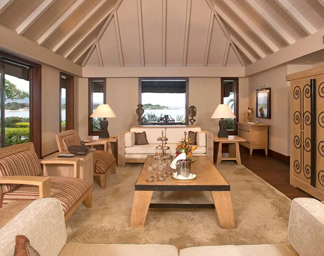 Two Bedroom Presidential Ocean View Villa with Private Pool - Seating Aeria