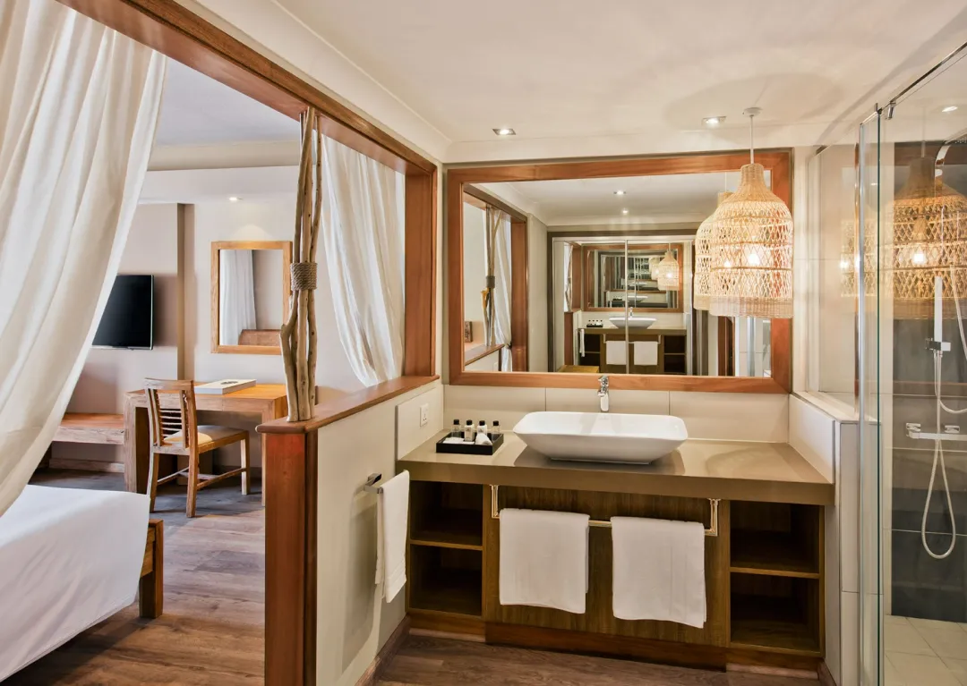 Prestige Beachfront Room - Bathroom