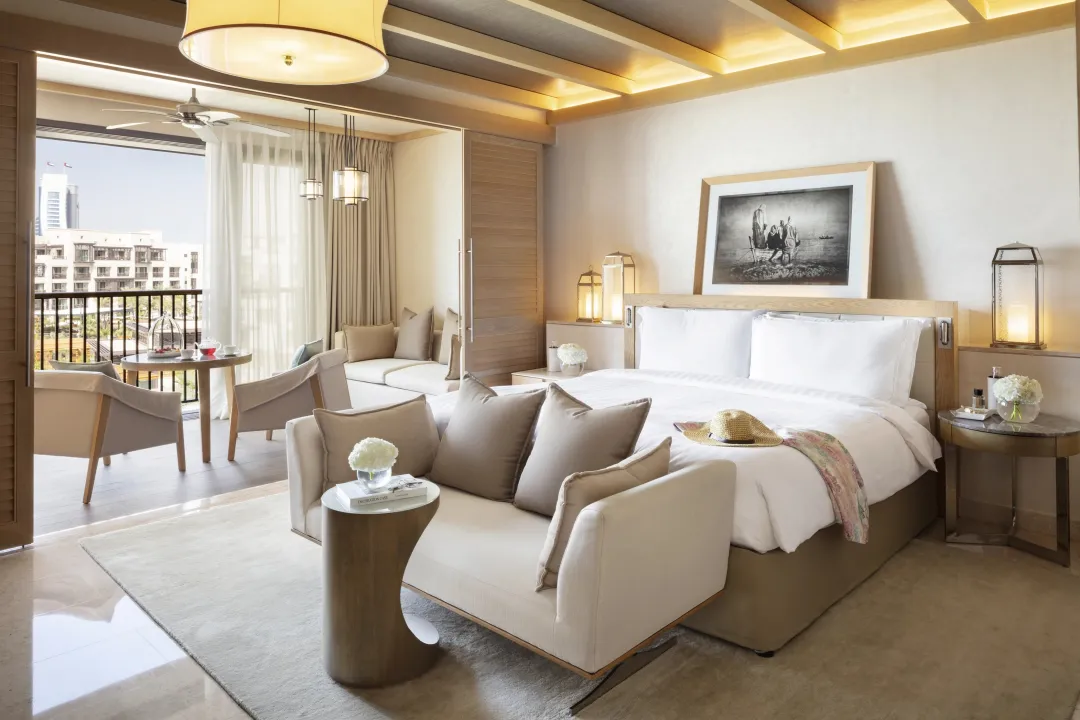 Jumeirah Al Naseem - Ocean Club Premier Room - king Bed