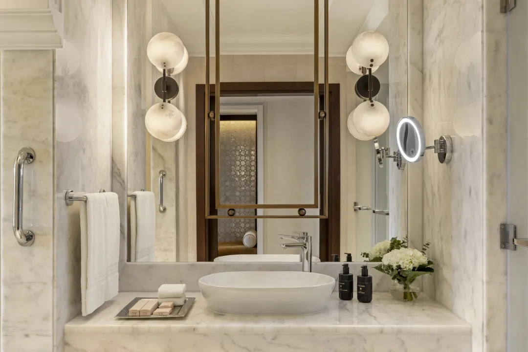 Jumeirah-Zabeel-Saray-Deluxe-Room-Bathroom