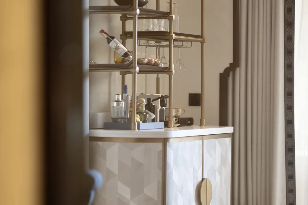 Jumeirah-Zabeel-Saray-Deluxe-Room-Amenities