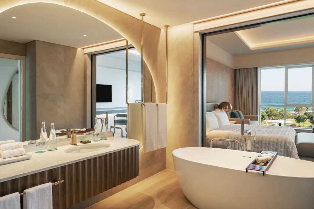 Le-Meridien-Al-Aqha-Executive-Room-Bathroom