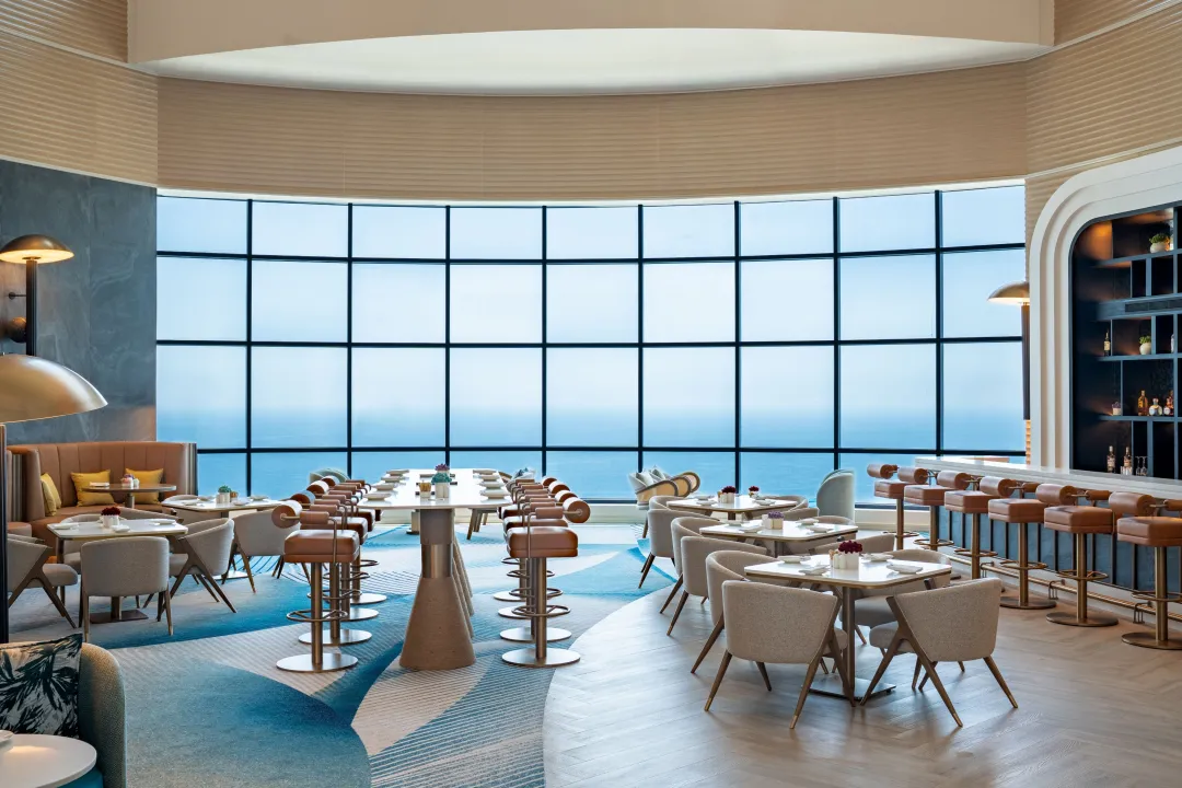 Le-Meridien-Al-Aqah-Executive-Suite-View-from-Club-Lounge