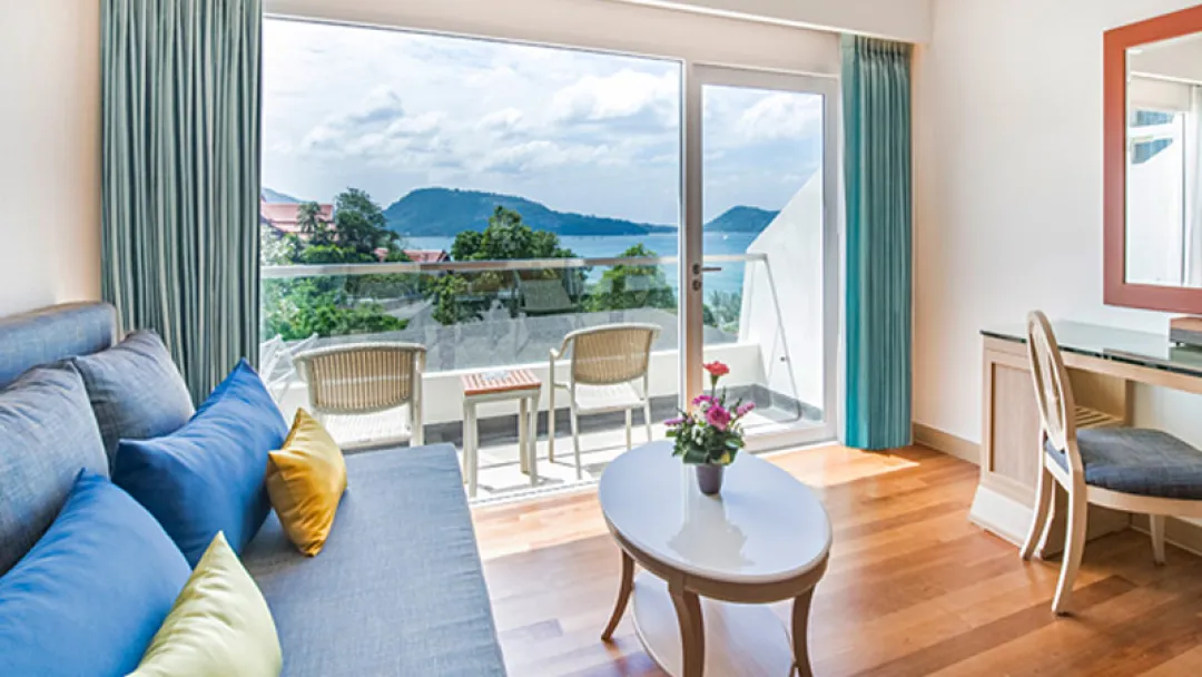 Diamond-Cliff-Super-Deluxe-Sea-View-Room-Balcony