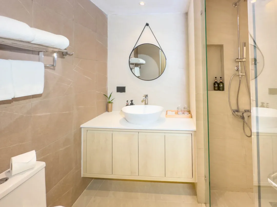 Khao-Lak-Emerald-Beach-Resort-and-Spa-Deluxe-Garden-View-Bathroom