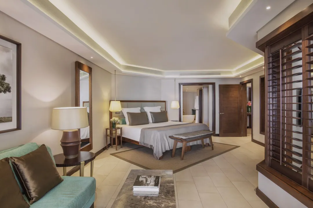 Royal Palm Beachcomber - Senior Suite - King Bed