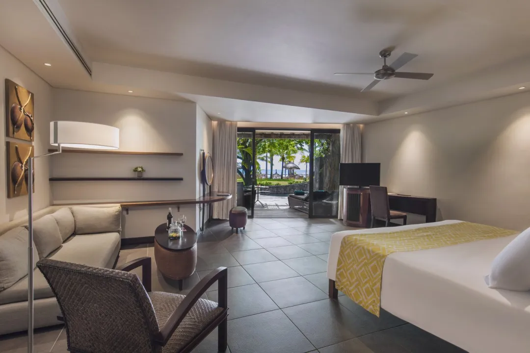 Beachfront Suite with Pool - Bedroom View