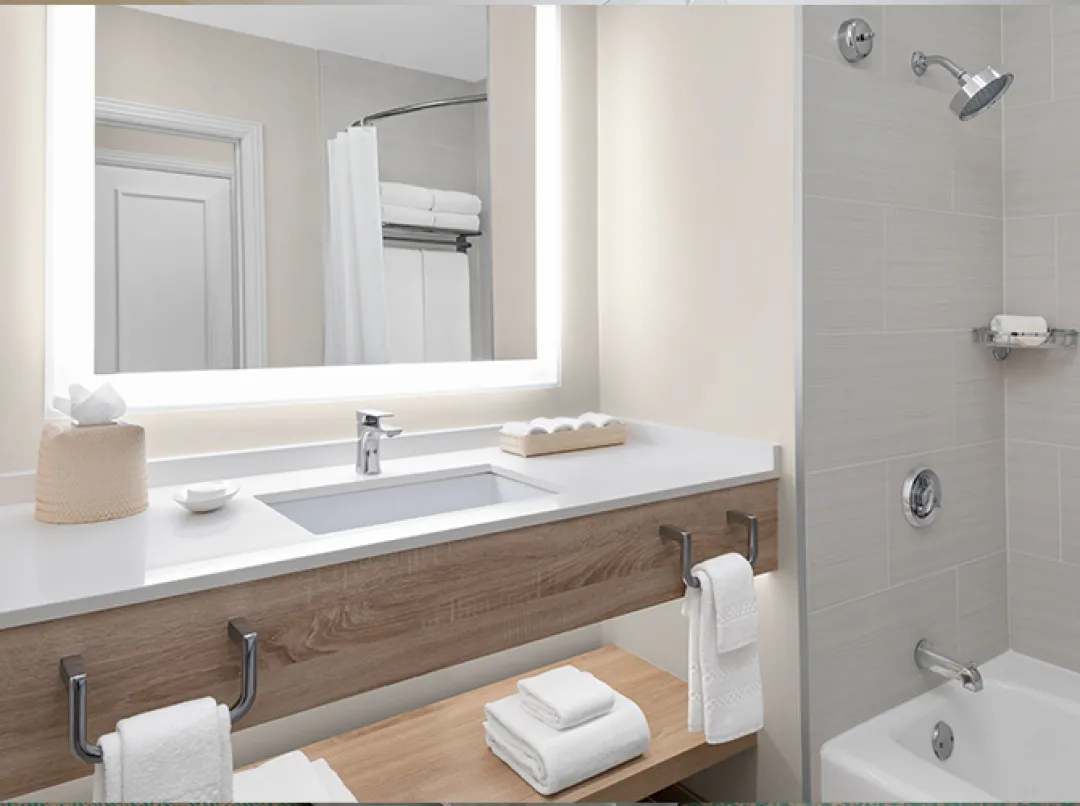 Double Queen Terrace View - Bathroom
