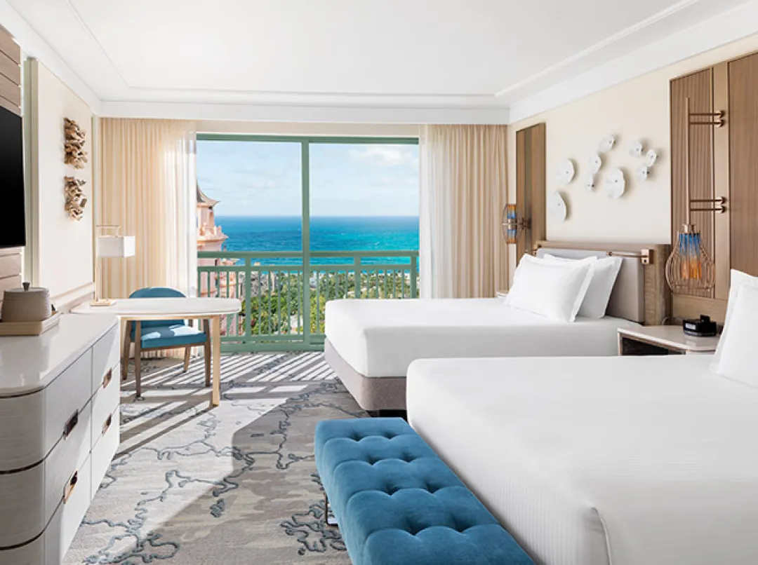 Double Queen Water View - Bedroom