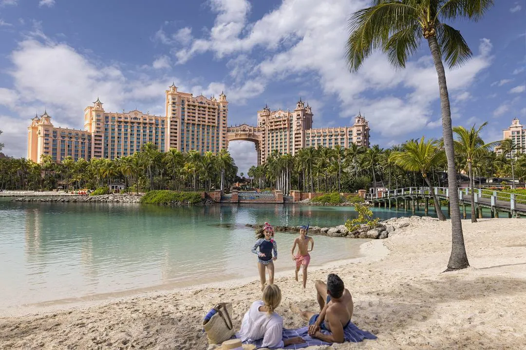 The Coral at Atlantis Bahamas - Hotel with Sea View
