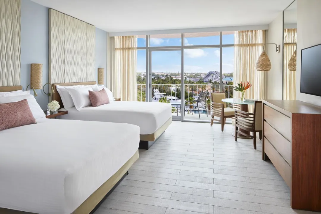 Premium Double Queen Harbour View - Twin Bed
