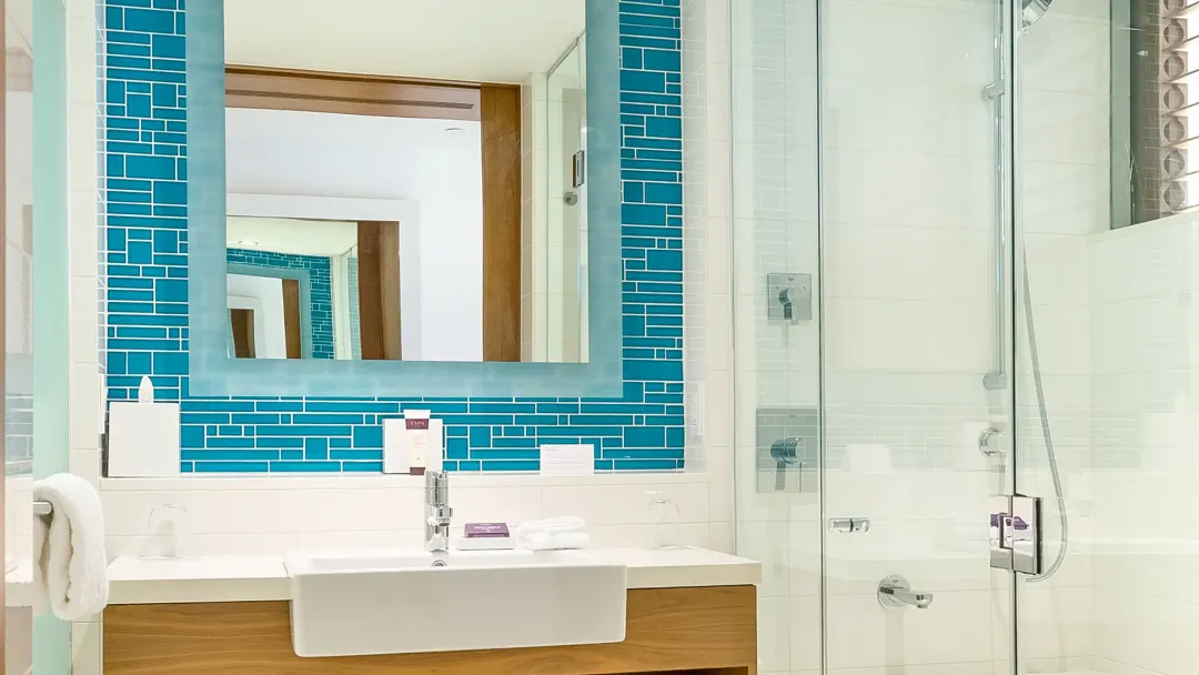 Two Queen Beds Grand Room - Bathroom