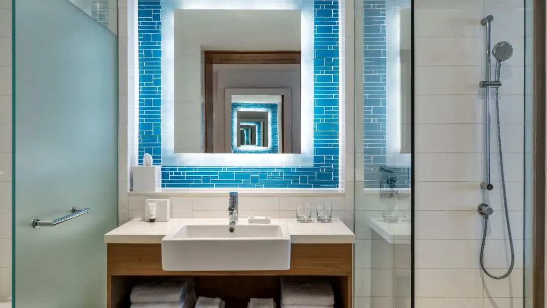 Two Queen Beds Fountain View Room - Bathroom