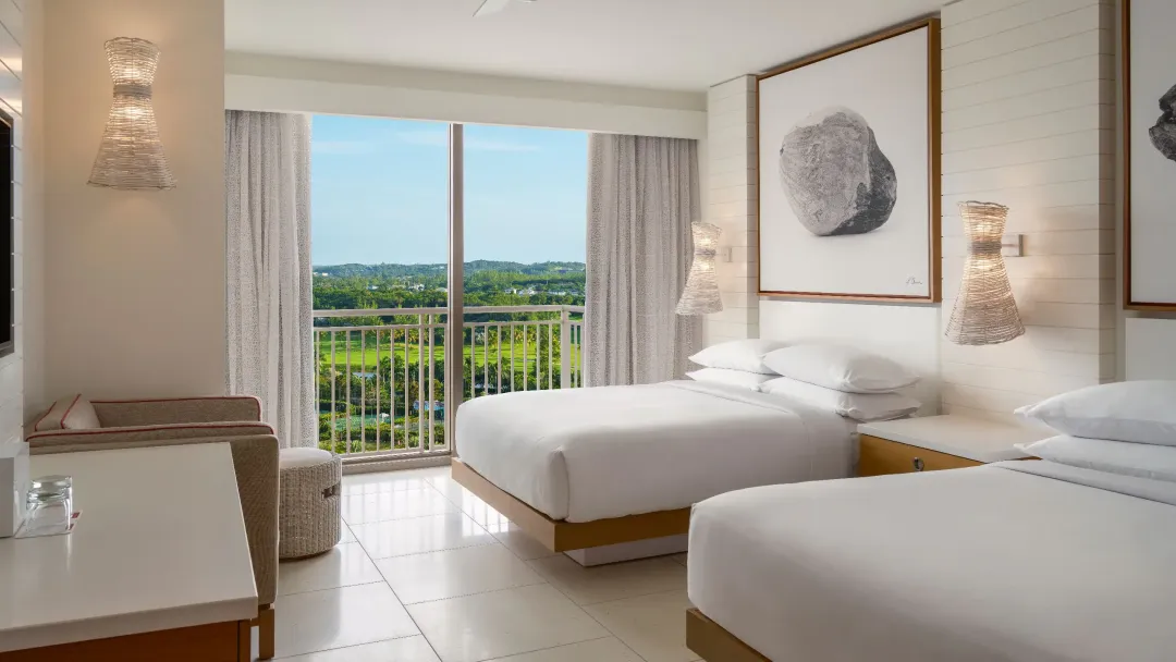 Two Queen Beds Fountain View Room - Twin Bed