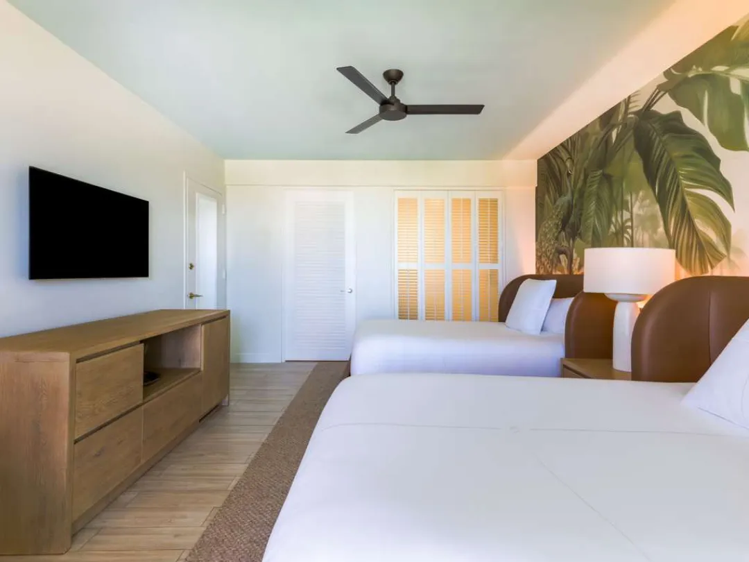 Ocean View Two Queens - Twin Bed with View