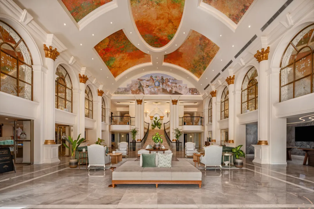 British Colonial Nassau - Hotel Lobby