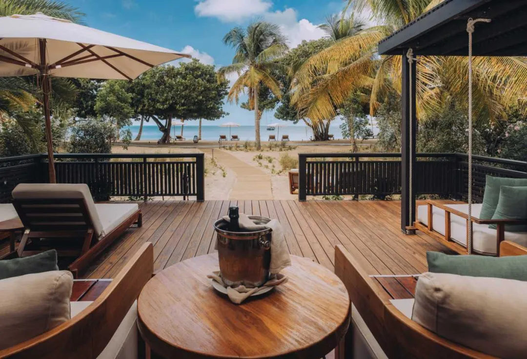 Hermitage Bay - Beachfront Villa - Patio