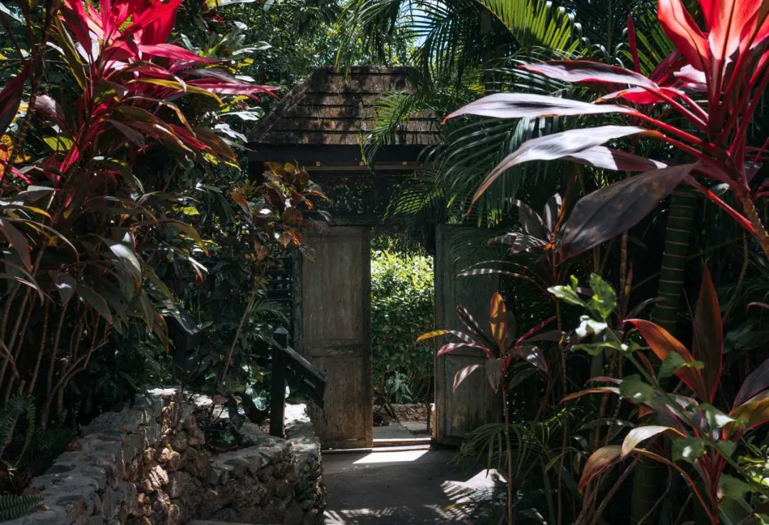 Hermitage Bay - Two Bedroom Villa - Private Garden