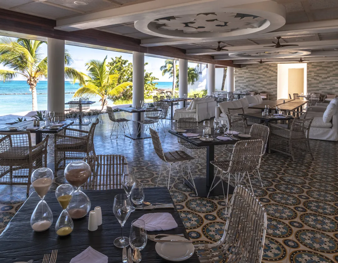 Hodges-Bay-Resort-and-Spa-White-Sands