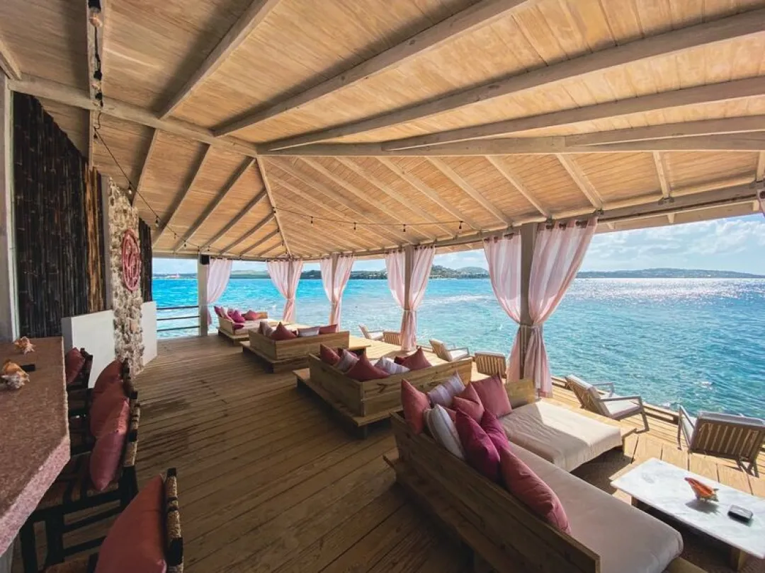 Hodges-Bay-Resort-and-Spa-Prickly-Pear-Island