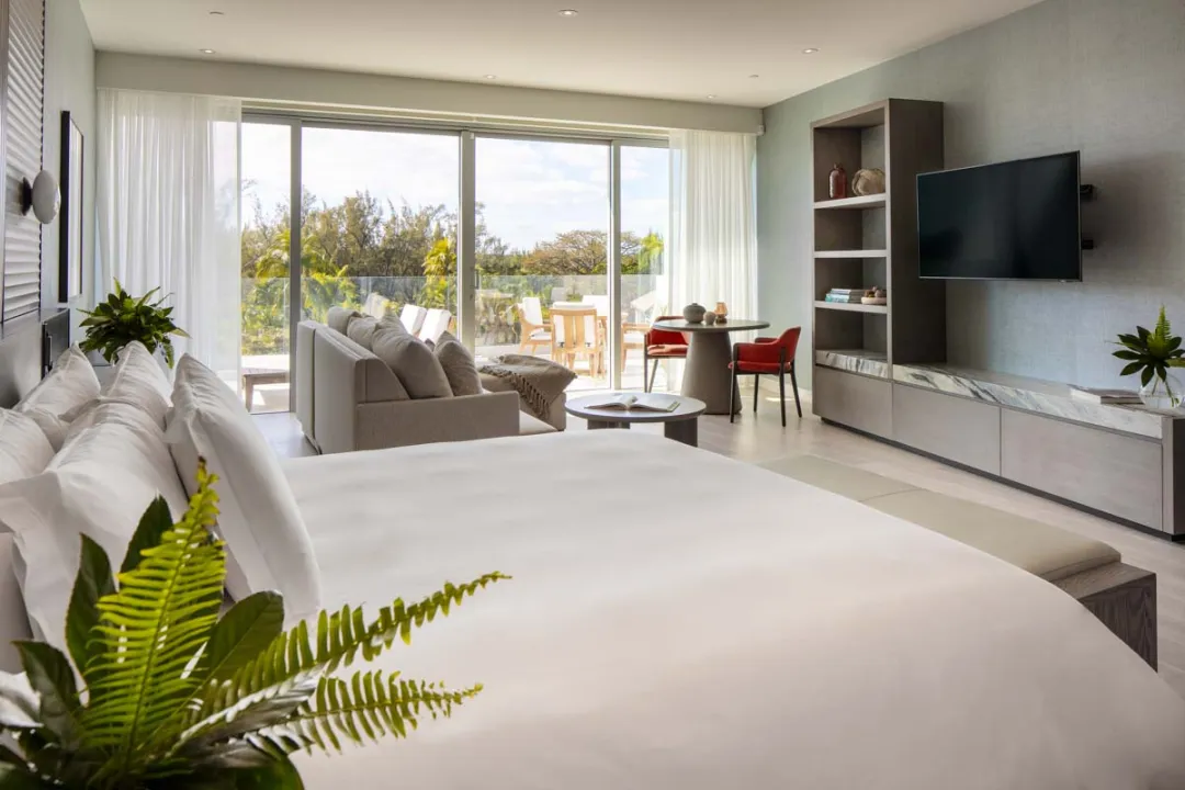 Goldwyn-Resort-Bahamas-Gold-Terrace-Studio-King-Bed