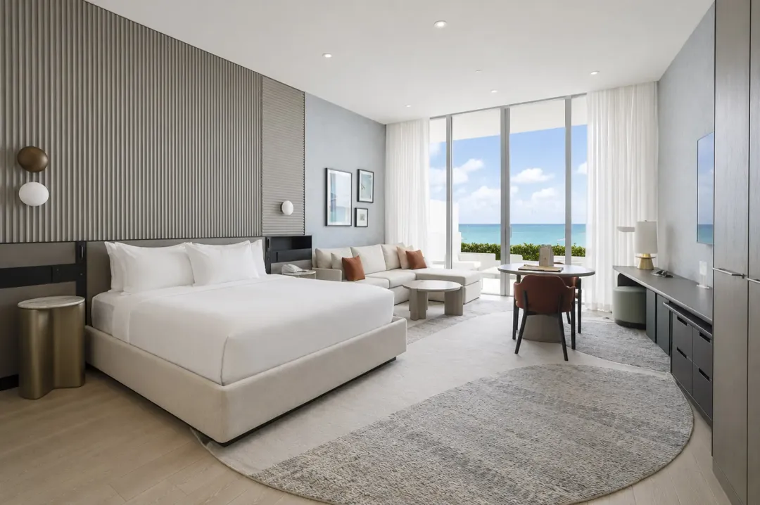 Goldwyn-Resort-Bahamas-Pool-Front-Studio-King-Bed