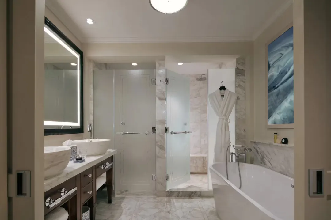Rosewood-Baha-Mar-Ocean-View-Studio-Suite-Bathroom