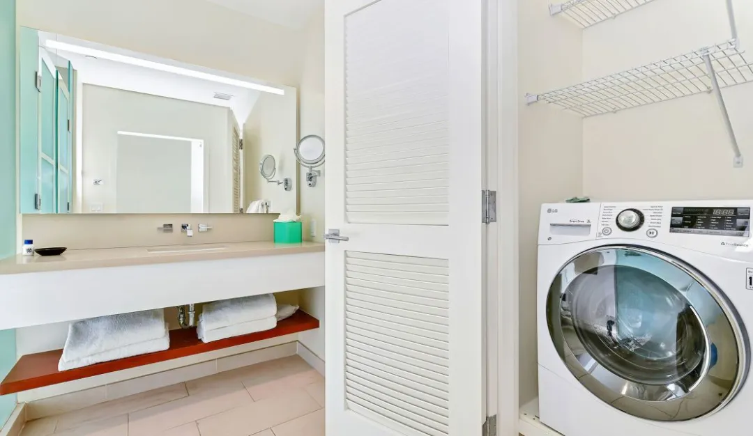 Margaritaville-Beach-Resort-Oceanfront-Studio-Residence-Washer