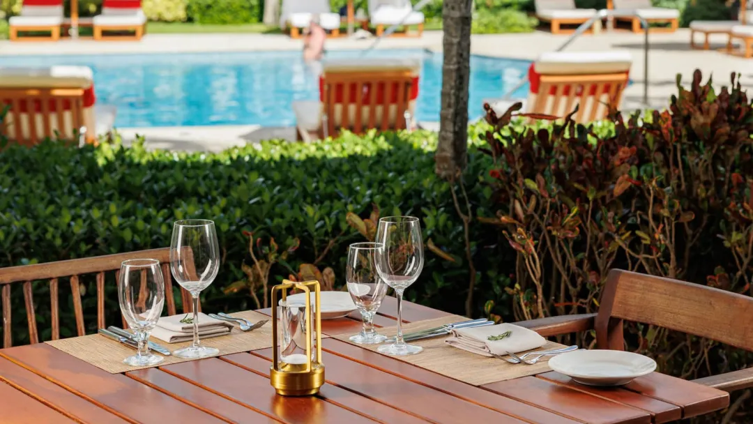 Ocean-Club-Four-Seasons-Trattoria-Versailles