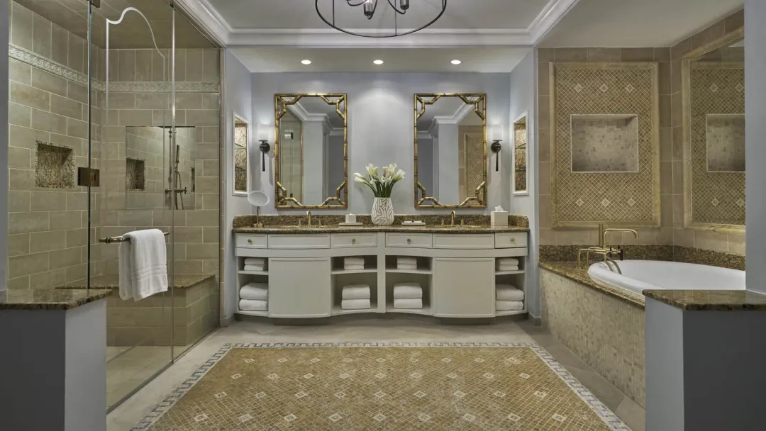 Ocean-Club-Four-Seasons-Luxury-Ocean-Front-Suite-Bathroom