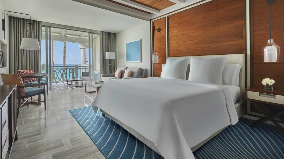 Ocean-Club-Four-Seasons-Ocean-View-Room