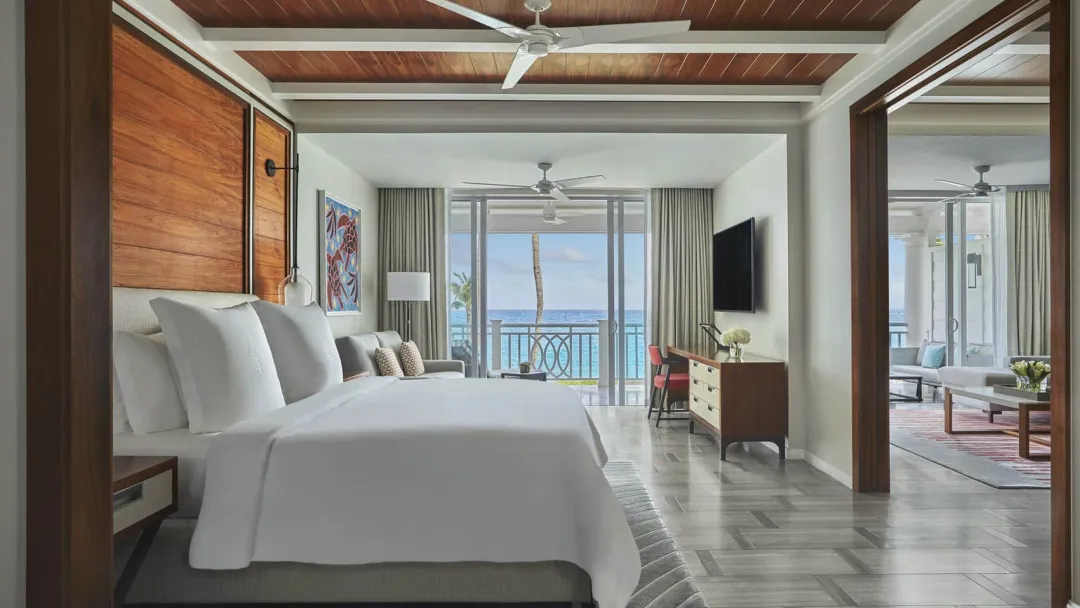 Ocean-Club-Four-Seasons-Ocean-View-One-Bedroom-Suite-King-Bed
