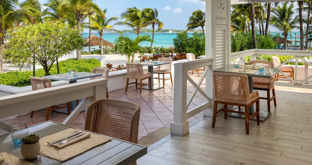 Sandals-Royal-Bahamas-Beachside-Restaurant